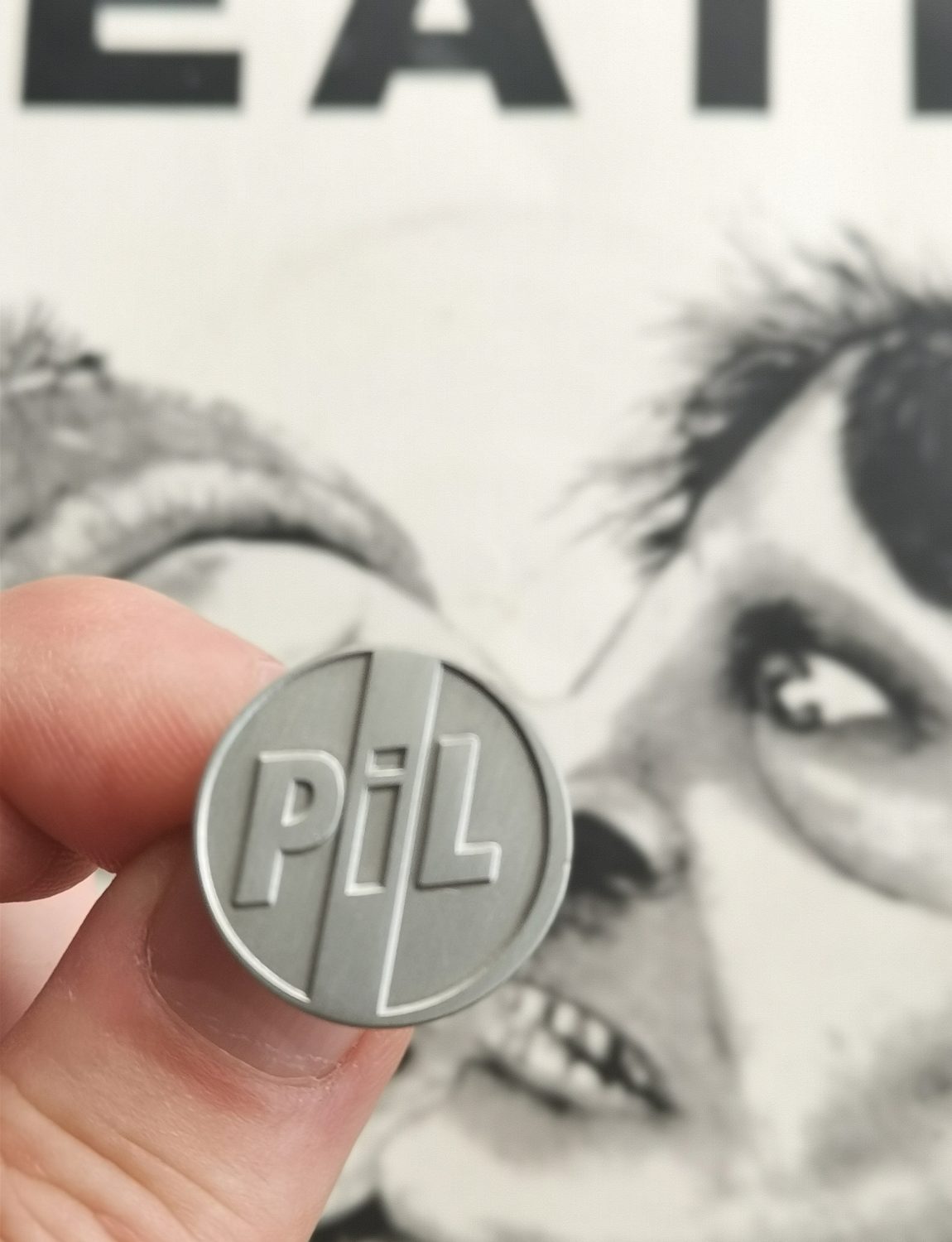 PIL METAL BOX