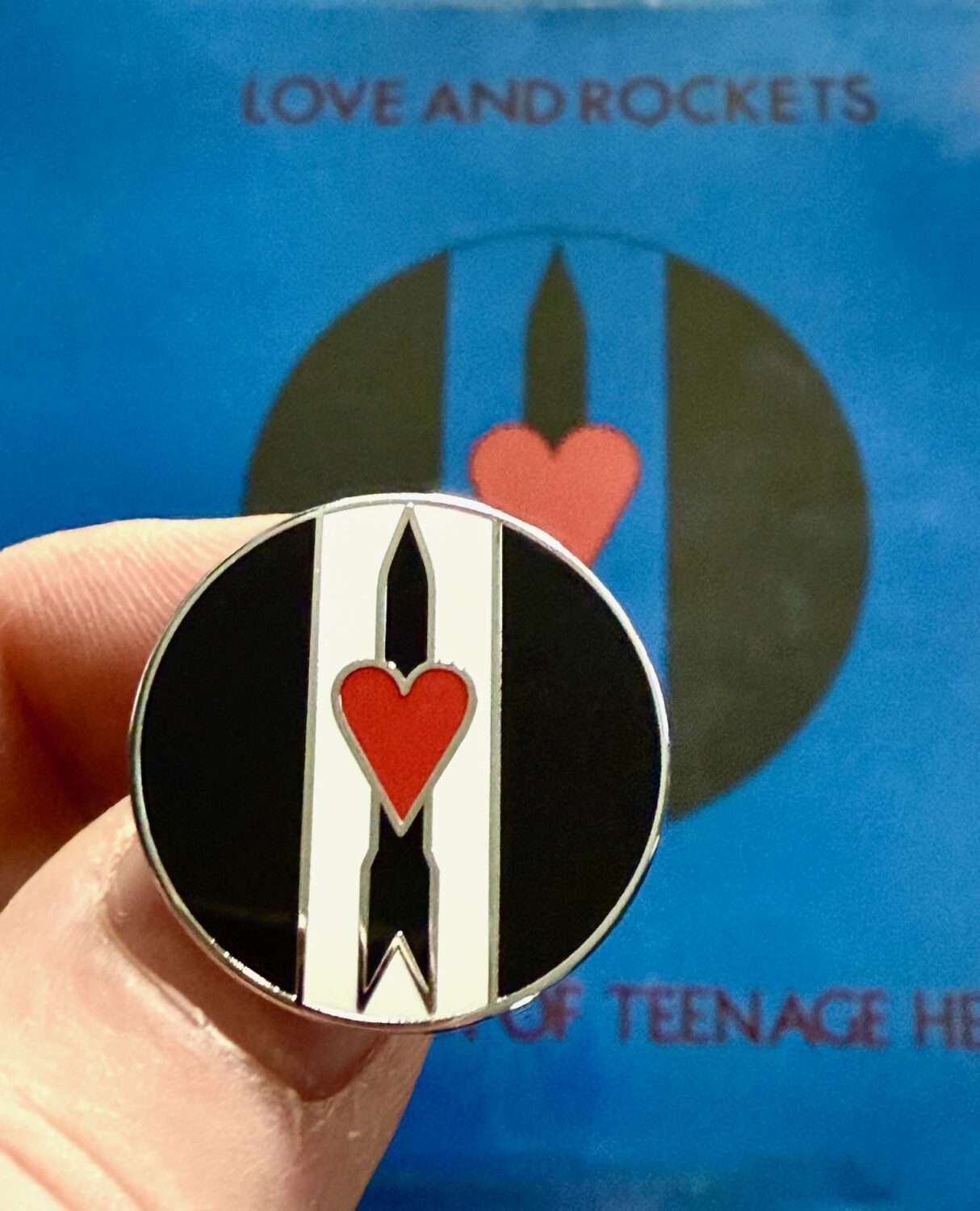 LOVE AND ROCKETS